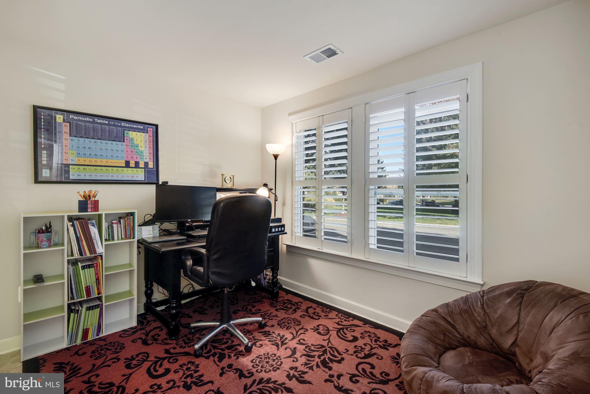 432 Grand Street Gaithersburg, MD 20878 - Photo 25 of 35 Entry Level - Bedroom 5