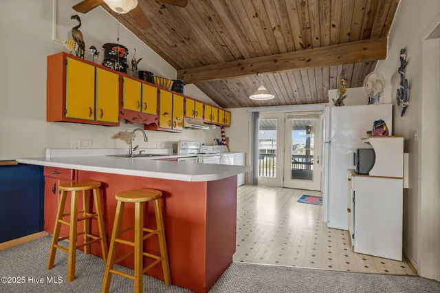 $550,000 | 104 Robin Avenue, Atlantic Beach, NC 28512