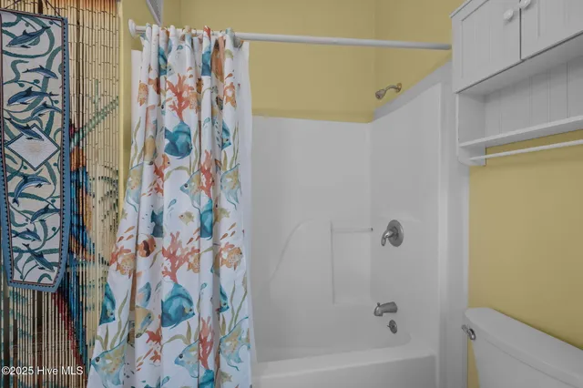 $550,000 | 104 Robin Avenue, Atlantic Beach, NC 28512