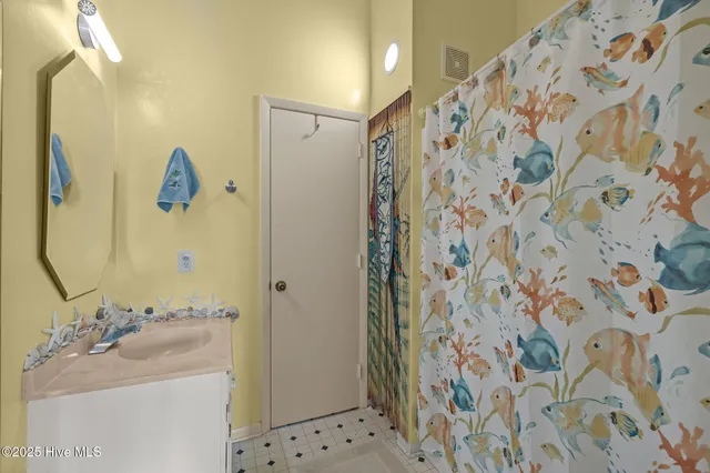 $550,000 | 104 Robin Avenue, Atlantic Beach, NC 28512