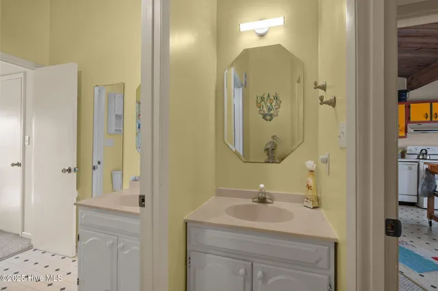 $550,000 | 104 Robin Avenue, Atlantic Beach, NC 28512