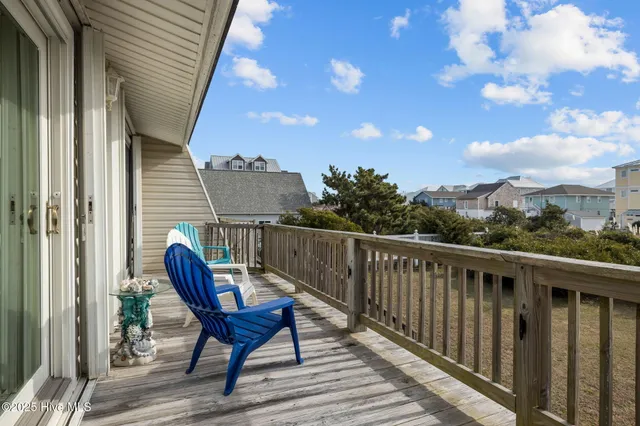 $550,000 | 104 Robin Avenue, Atlantic Beach, NC 28512