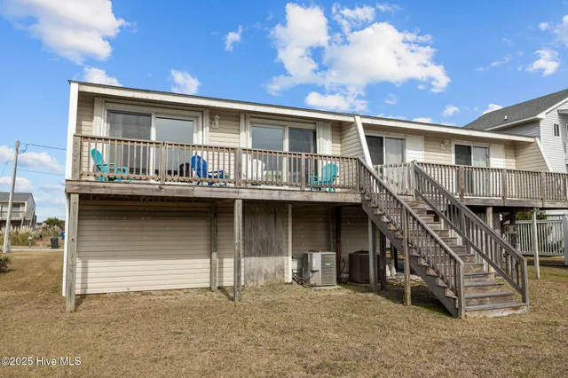 $550,000 | 104 Robin Avenue, Atlantic Beach, NC 28512