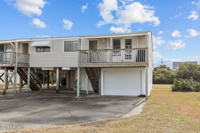 $550,000 | 104 Robin Avenue, Atlantic Beach, NC 28512