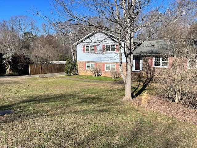 312 Timbrooke Way Easley, SC 29642 - Photo 4 of 23 Gallery Image 4