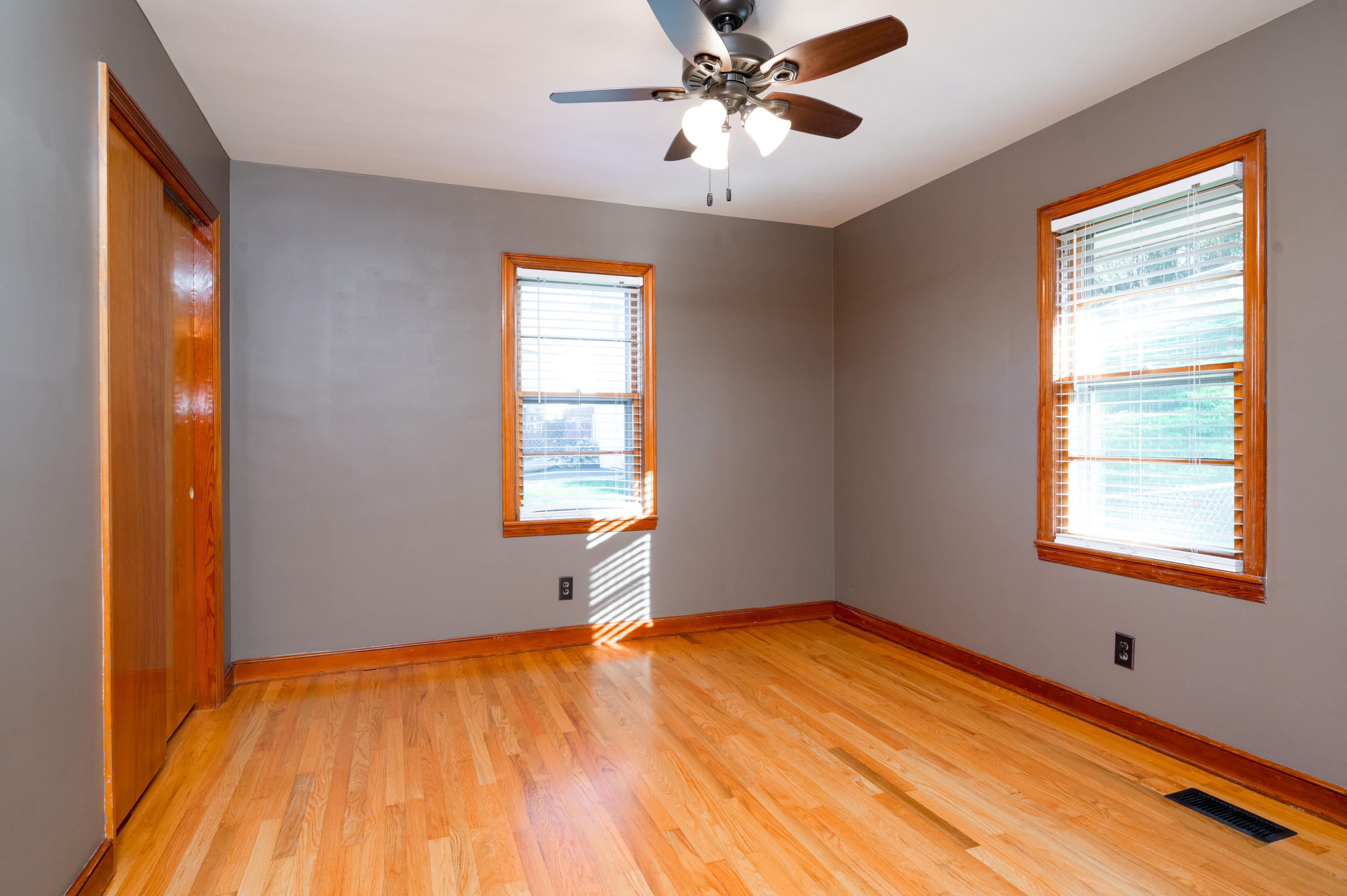 620 West Carters Valley Road Kingsport, TN 37665 - Photo 13 of 44 W Carters Valley-5