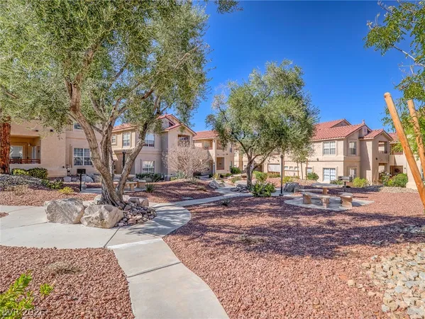 $1,550 | 520 Arrowhead Trail, Unit 1111, Henderson, NV 89015