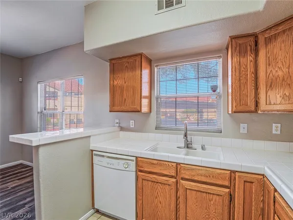 $1,550 | 520 Arrowhead Trail, Unit 1111, Henderson, NV 89015
