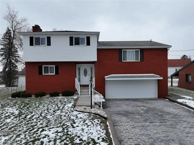 $264,900 | 121 North Park Street, Monroeville, PA 15146