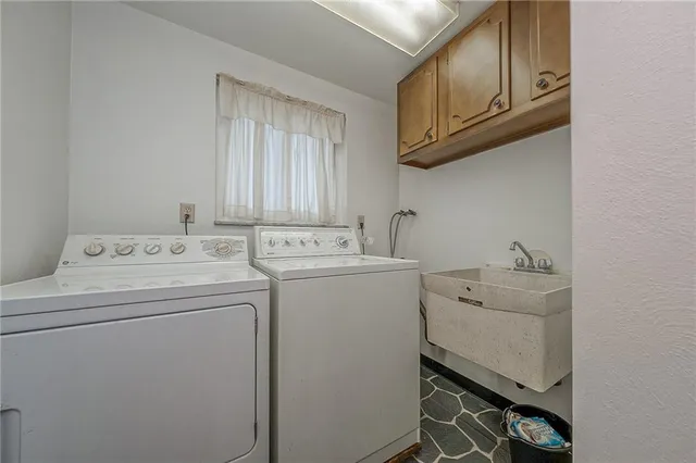 $264,900 | 121 North Park Street, Monroeville, PA 15146