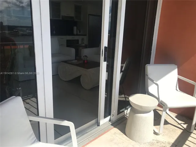 $4,000 | 2951 South Bayshore Drive, Unit 904, Miami, FL 33133