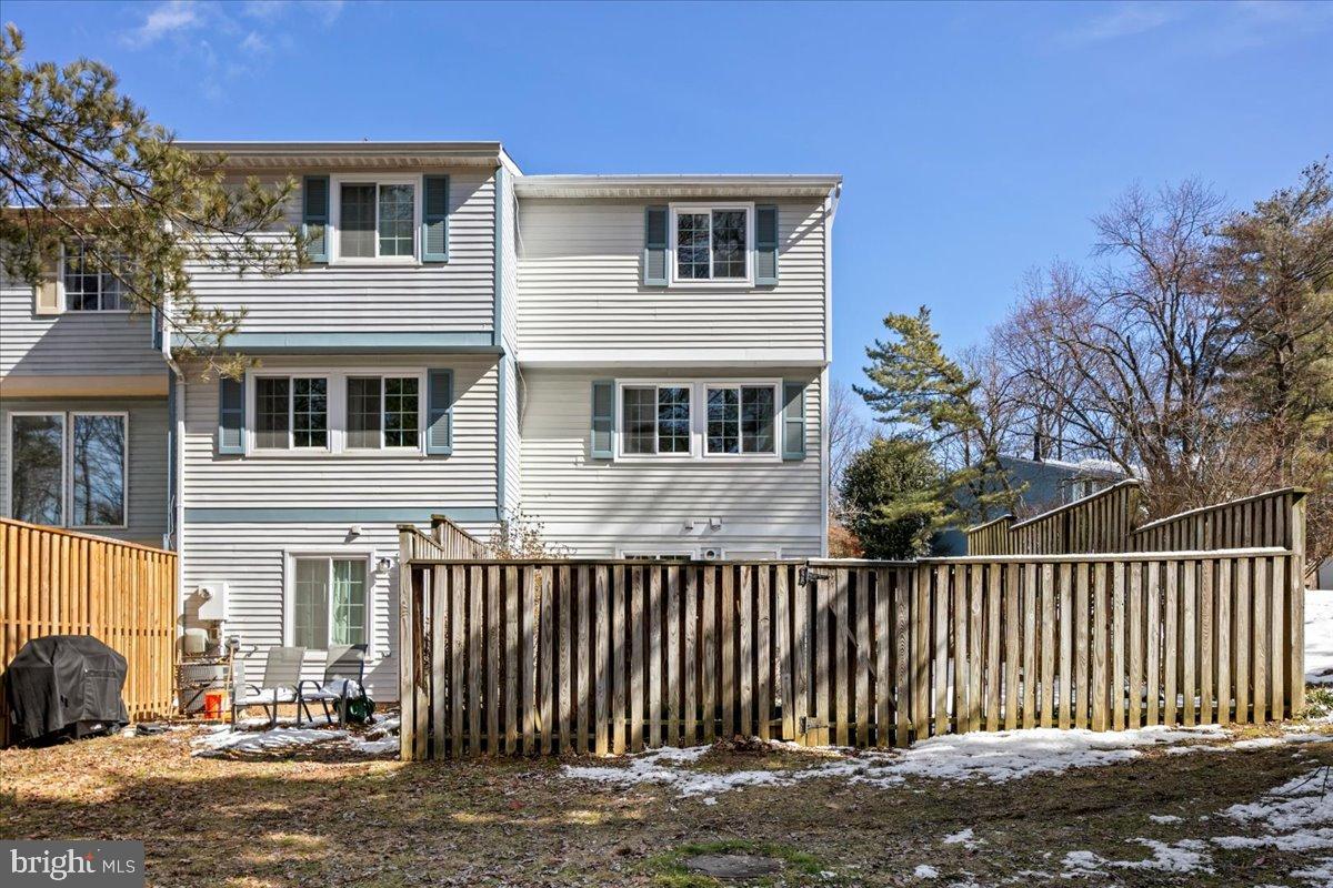 1642 Harvest Green Court Reston, VA 20194 - Photo 42 of 46 a house view