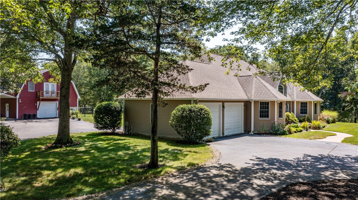 41 Edie's Lane Exeter, RI 02822 - Photo 1 of 42 Gallery Image 1