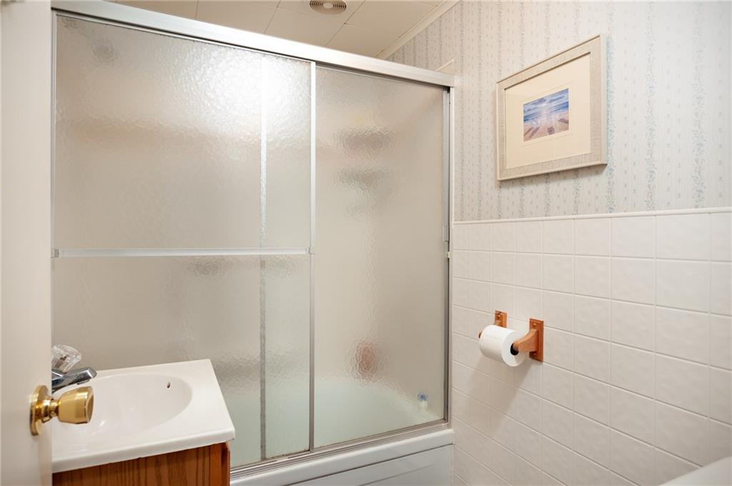 158 Shore Road York, ME 03902 - Photo 16 of 25 Photo