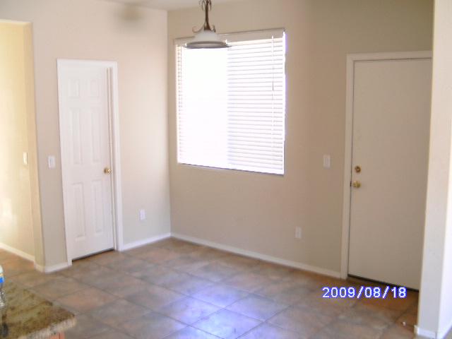 9349 West Cordes Road Tolleson, AZ 85353 - Photo 3 of 19 Dining Area