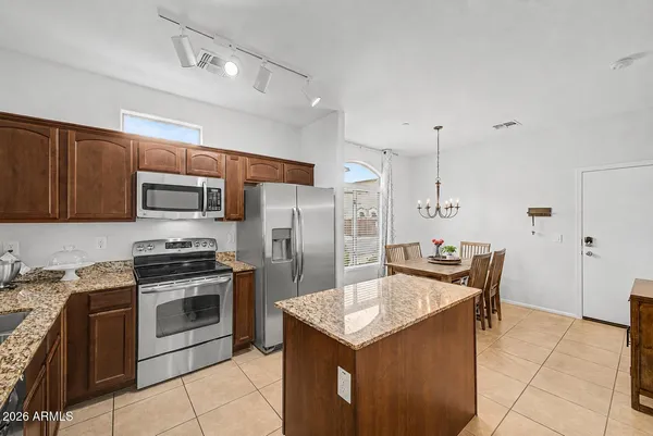 $415,000 | 2725 East Mine Creek Road, Unit 1187, Phoenix, AZ 85024