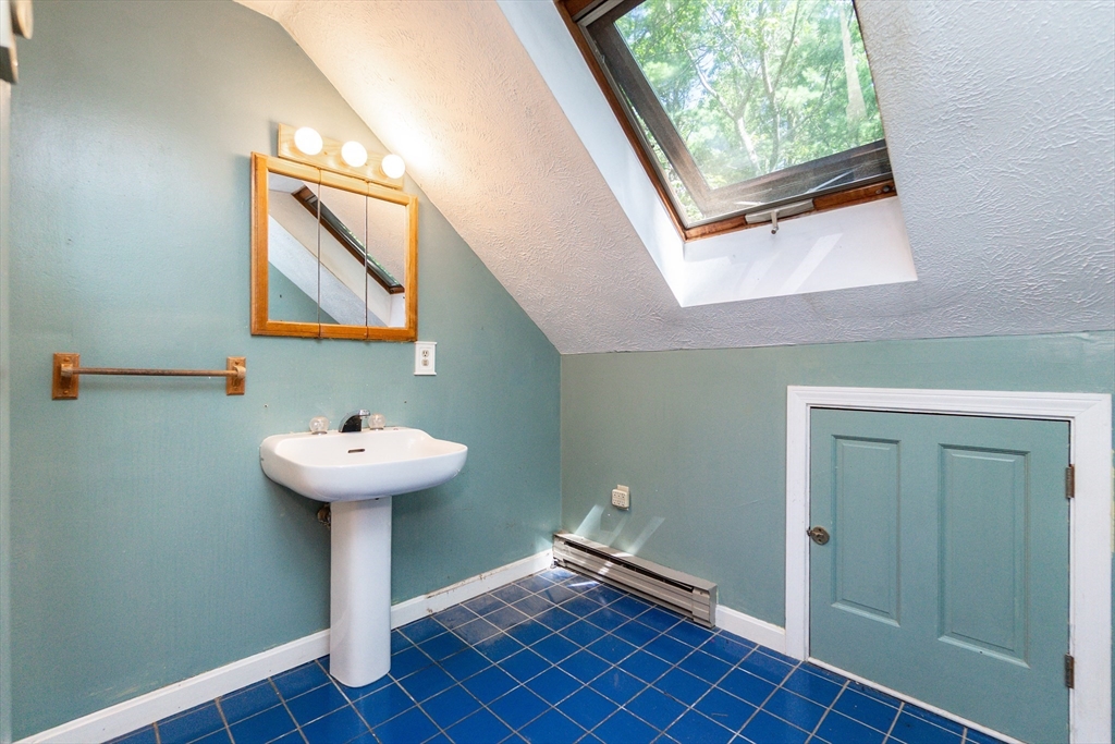 124 East Belcher Road Foxboro, MA 02035 - Photo 15 of 32 Gallery Image 15