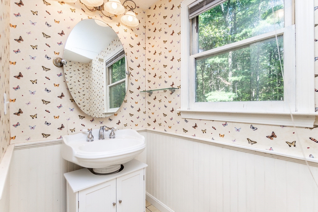 124 East Belcher Road Foxboro, MA 02035 - Photo 21 of 32 Gallery Image 21