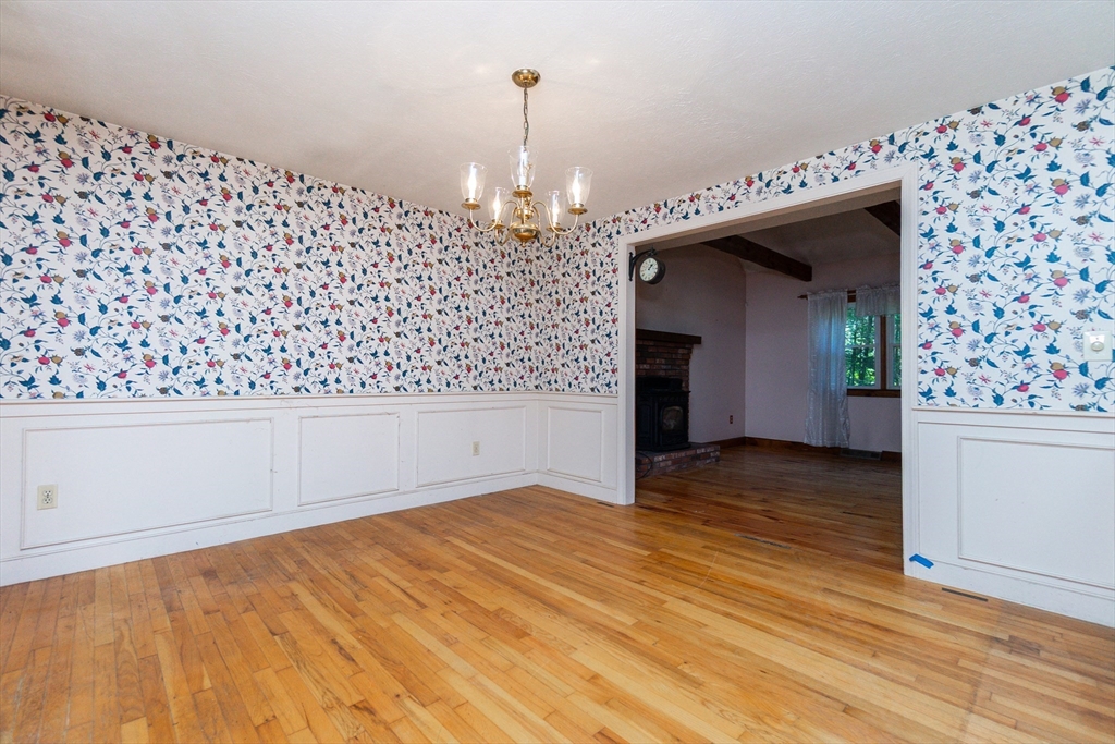 124 East Belcher Road Foxboro, MA 02035 - Photo 9 of 32 Gallery Image 9
