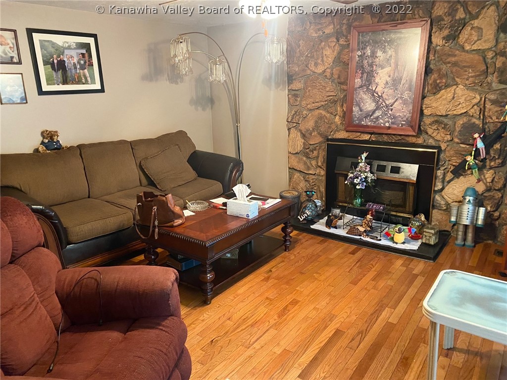 1693 Cottontree Road Walton, WV 25286 - Photo 12 of 23 Gallery Image 12