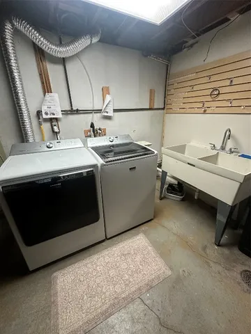 $307,000 | 2432 Charleston Avenue, Vestal, NY 13850