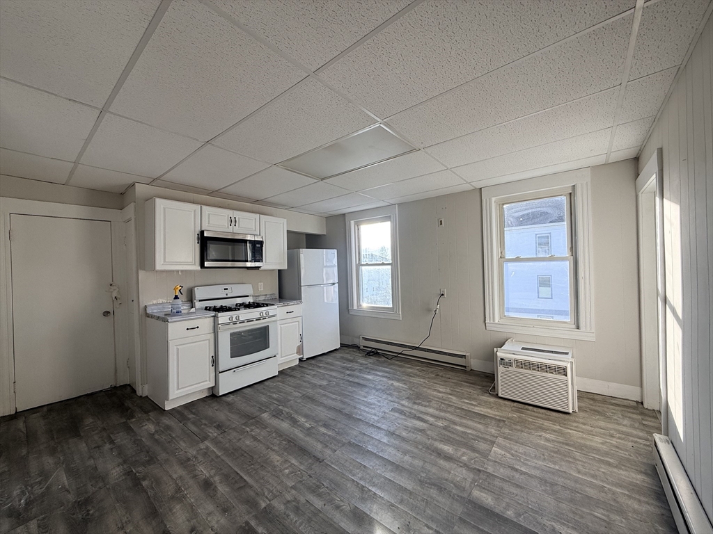 103 Hamilton Street Worcester, MA 01604 - Photo 9 of 19