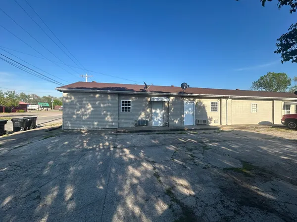 $164,900 | 1160 East 8th Street, Metropolis, IL 62960