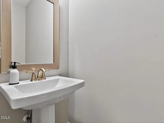 $575,000 | 37 West Cannalilly Lane, Clayton, NC 27520