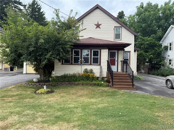 $240,000 | 5252 Genesee Street, Lancaster, NY 14026