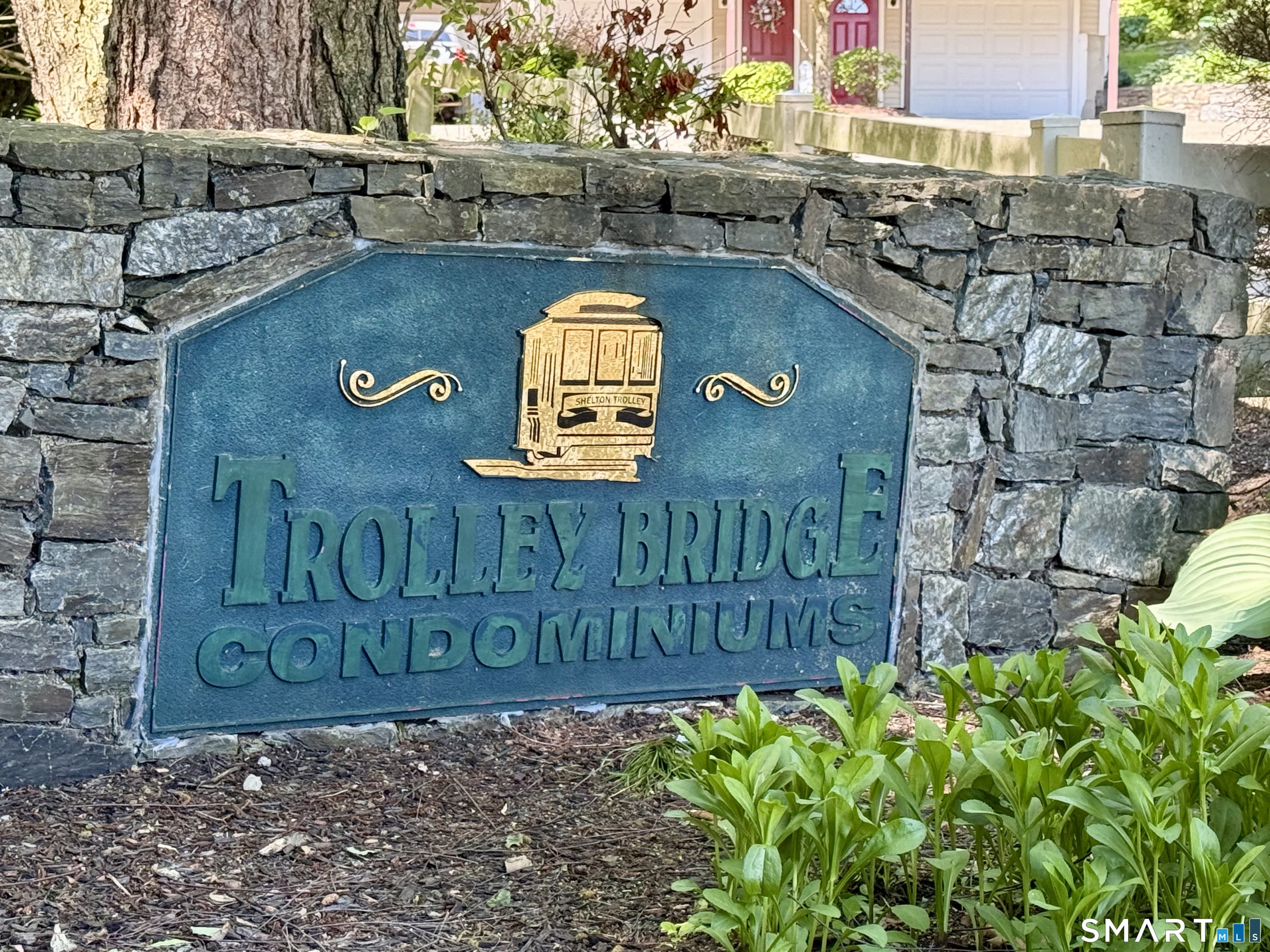 40 Trolley Bridge Road, Unit 9 Shelton, CT 06484 - Photo 2 of 31