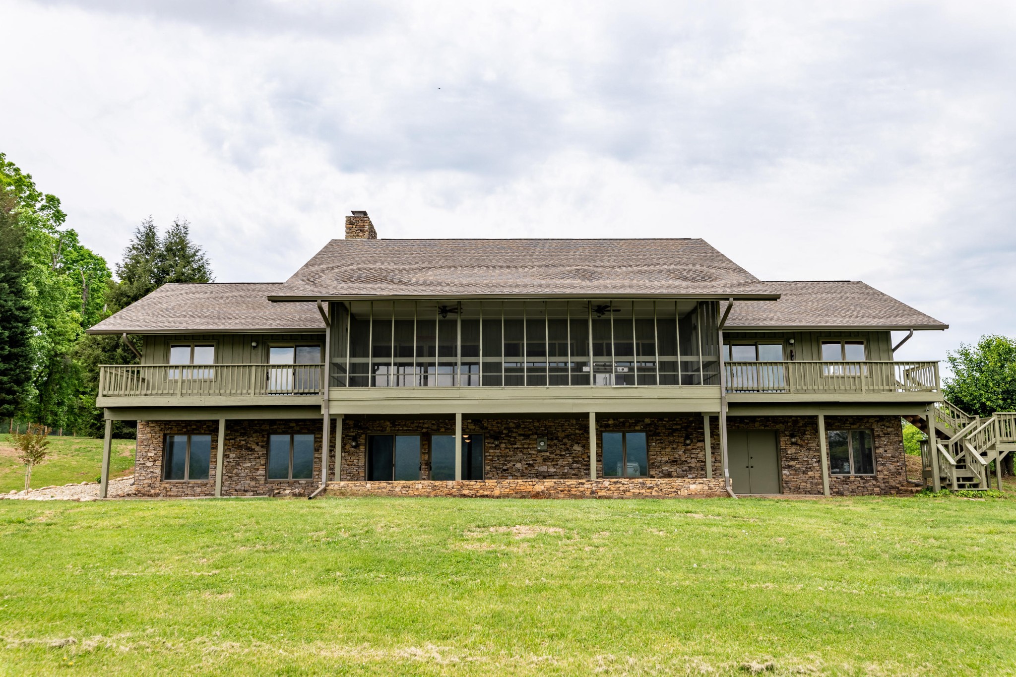 2450 Ellejoy Road Walland, TN 37886 - Photo 3 of 40 Gallery Image 3