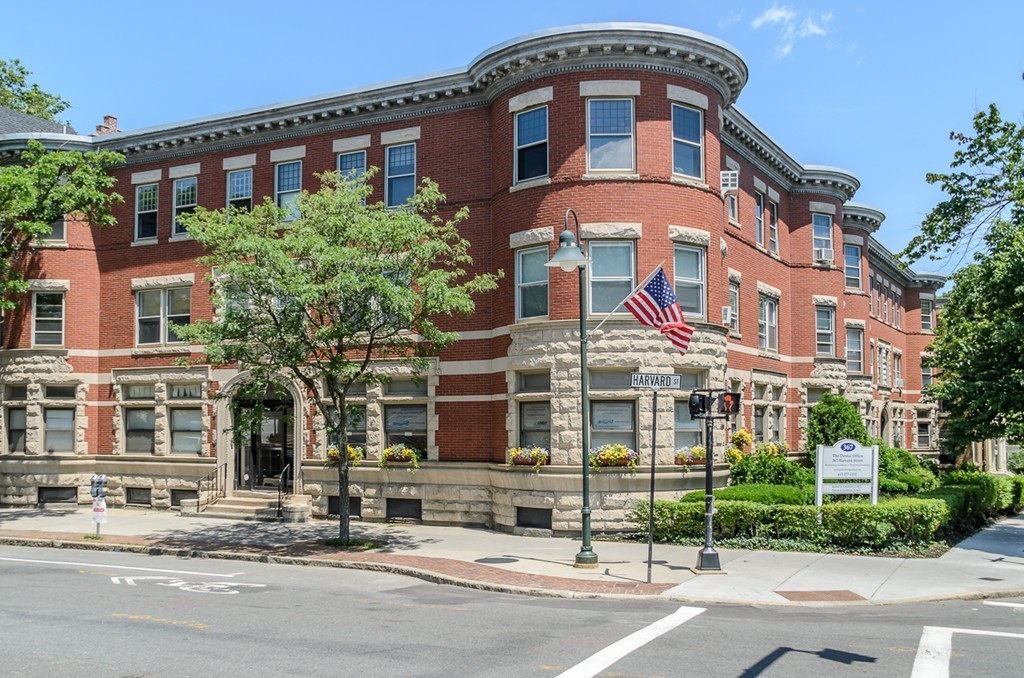 369 Harvard Street, Unit 3 Brookline, MA 02446 - Photo 1 of 13