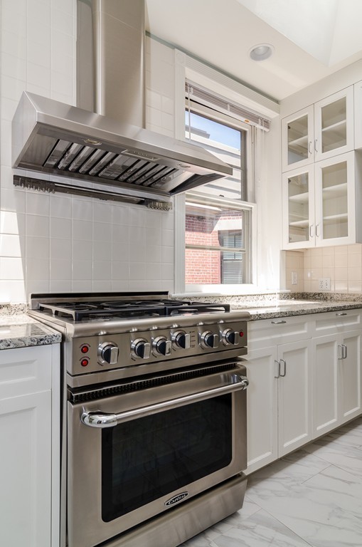 369 Harvard Street, Unit 3 Brookline, MA 02446 - Photo 4 of 13