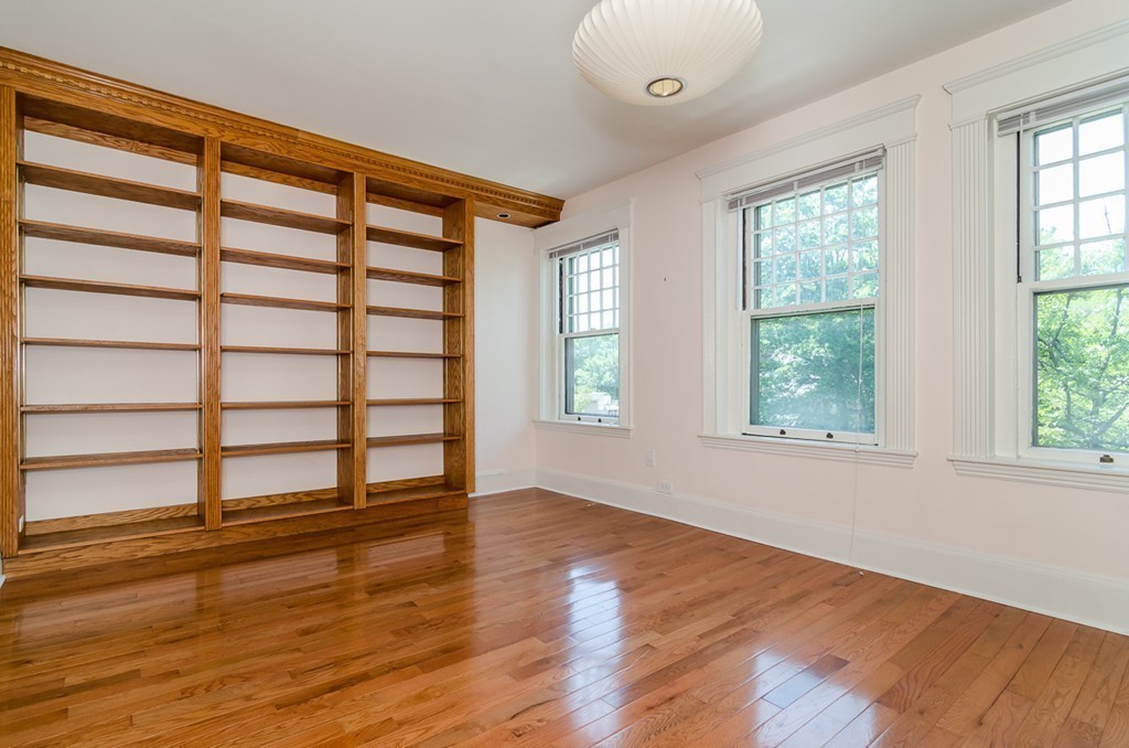 369 Harvard Street, Unit 3 Brookline, MA 02446 - Photo 5 of 13