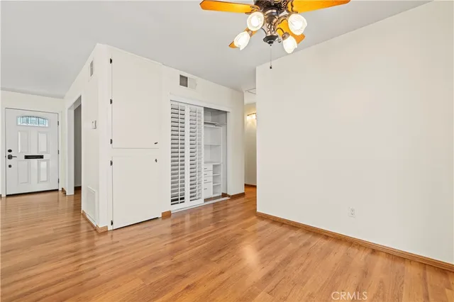 $324,900 | 19715 Spanish Oak Drive, Newhall, CA 91321