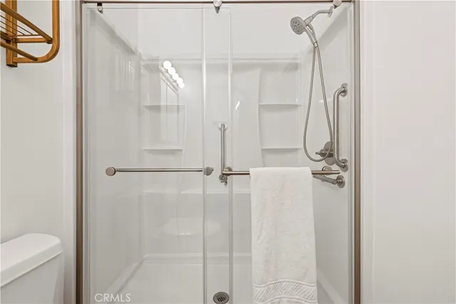 $324,900 | 19715 Spanish Oak Drive, Newhall, CA 91321