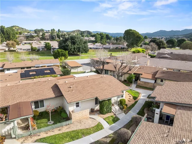 $324,900 | 19715 Spanish Oak Drive, Newhall, CA 91321