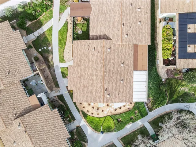 $324,900 | 19715 Spanish Oak Drive, Newhall, CA 91321