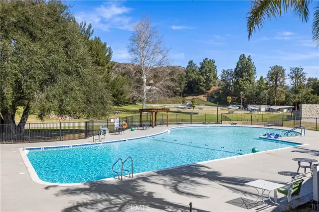 $324,900 | 19715 Spanish Oak Drive, Newhall, CA 91321