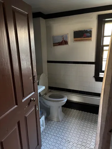 $415,000 | 209 Pleasant Street, Epping, NH 03042