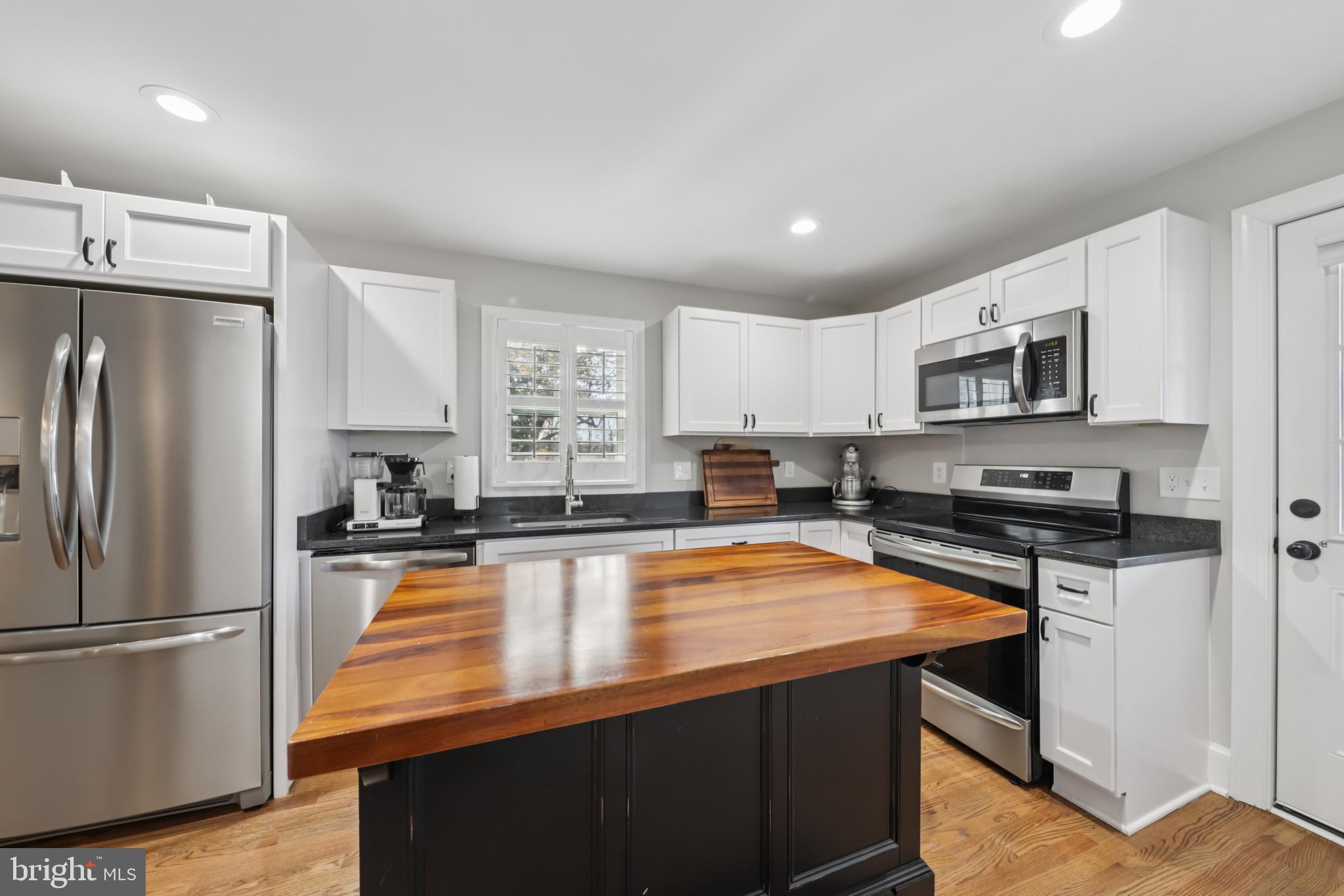 5676 O'Bannon Road The Plains, VA 20198 - Photo 16 of 36 Kitchen