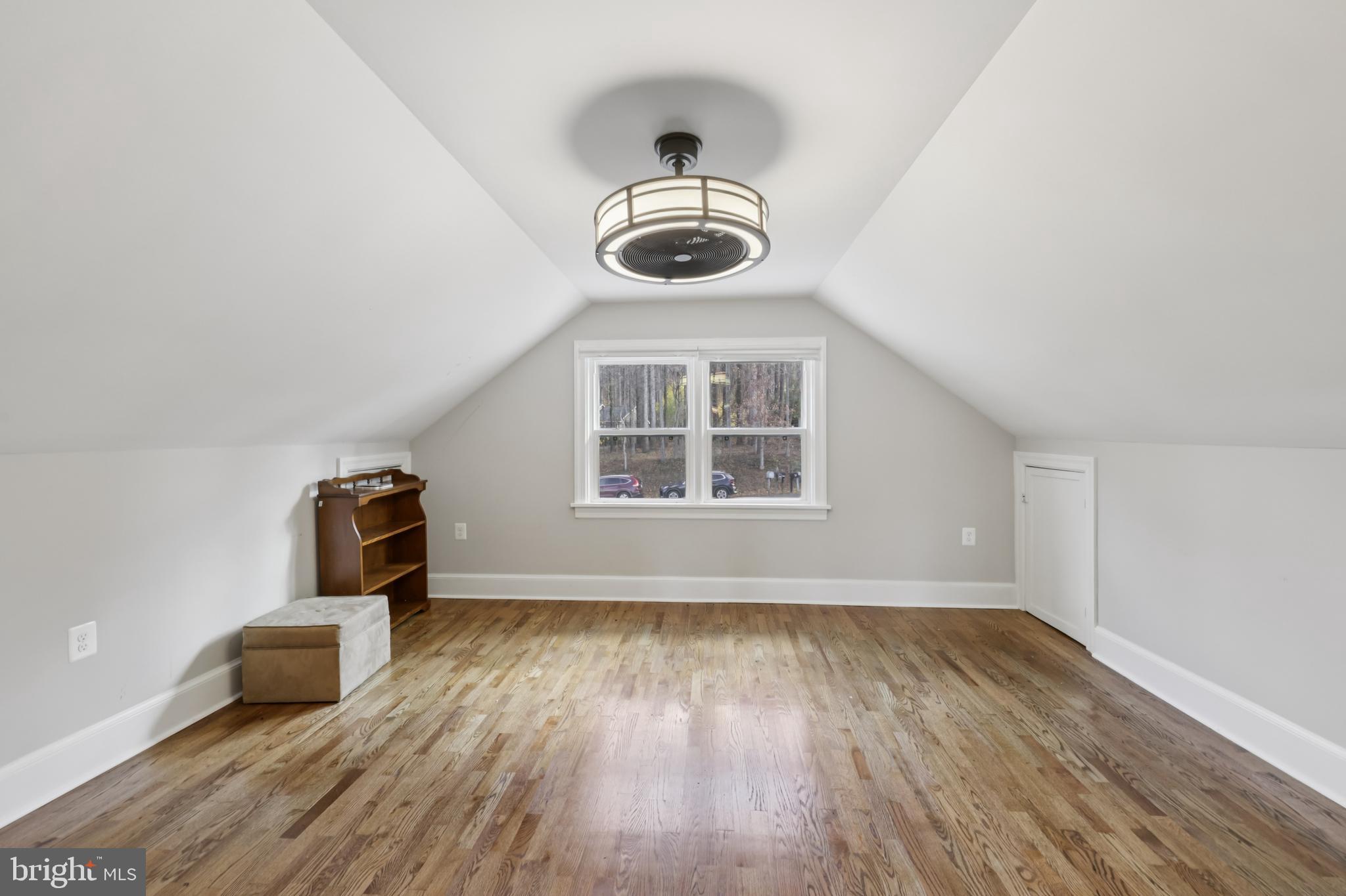 5676 O'Bannon Road The Plains, VA 20198 - Photo 21 of 36 Upper 2 Bedroom