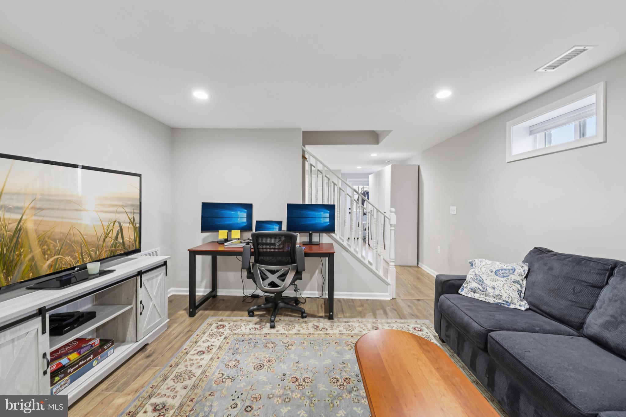 5676 O'Bannon Road The Plains, VA 20198 - Photo 26 of 36 LL Family Room