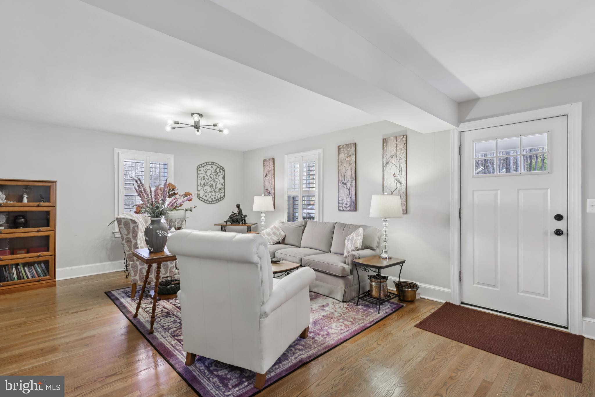 5676 O'Bannon Road The Plains, VA 20198 - Photo 10 of 36 Entry with Great Room