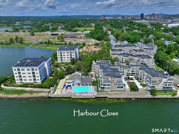 $370,000 | 111 Harbour Close, Unit 111, New Haven, CT 06519