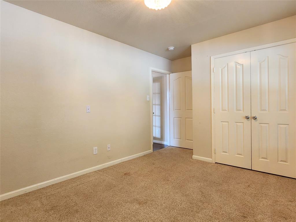 1605 Cardinal Way Aubrey, TX 76227 - Photo 18 of 22 3rd bedroom
