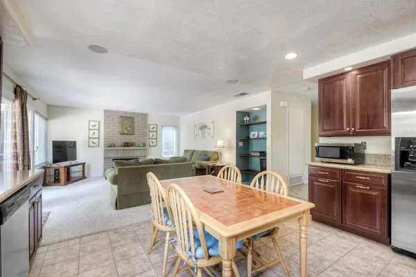 $1,375,000 | 14404 Janal Way, San Diego, CA 92129