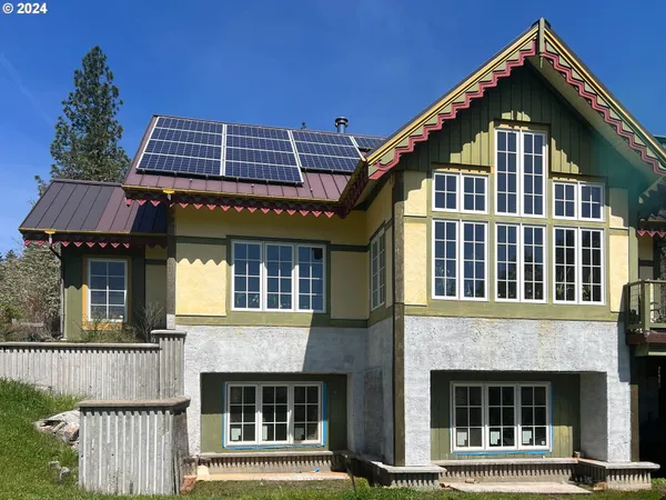 $1,100,000 | 85255 Christensen Road, Eugene, OR 97405