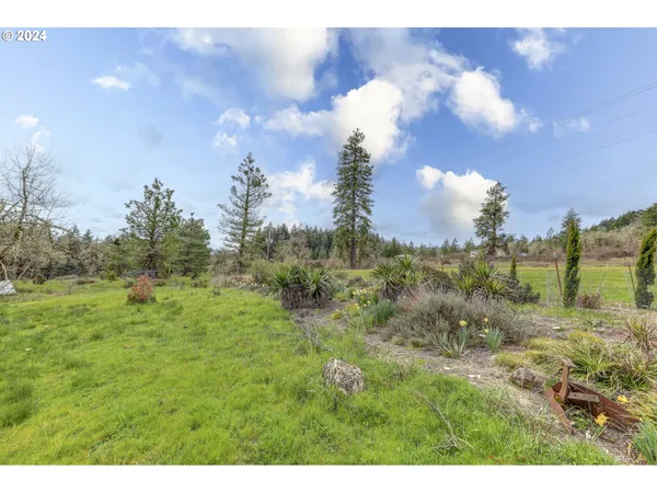 $1,100,000 | 85255 Christensen Road, Eugene, OR 97405