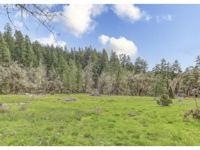 $1,100,000 | 85255 Christensen Road, Eugene, OR 97405